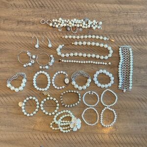 Classic Pearl and Silver Bracelet Set